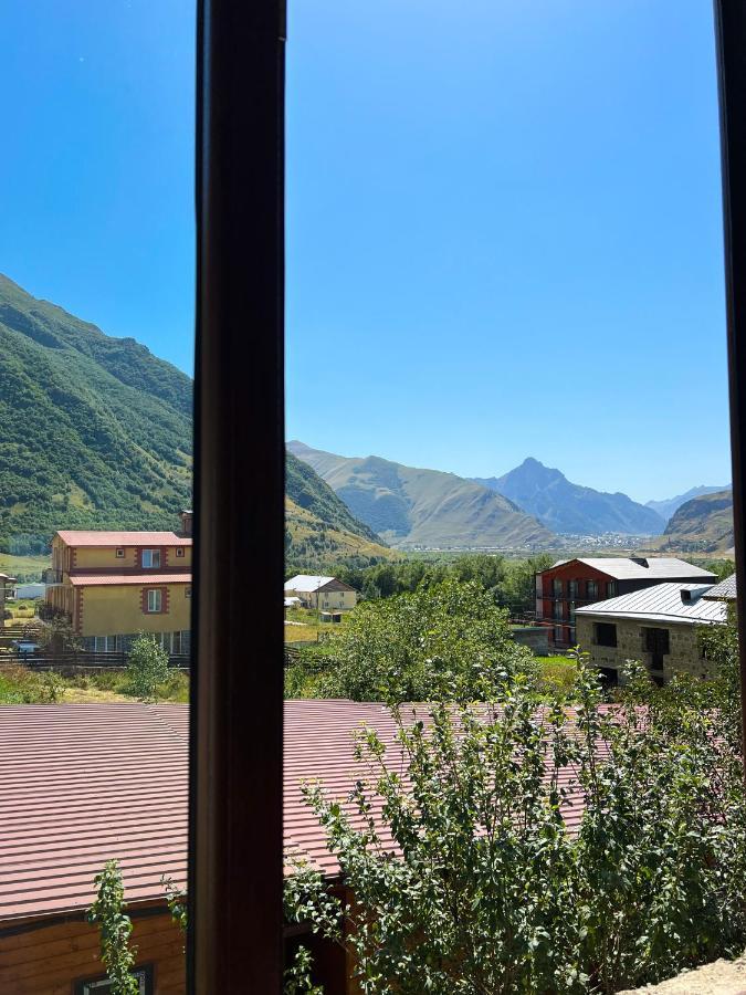 Ia's Guest House Kazbegi Extérieur photo